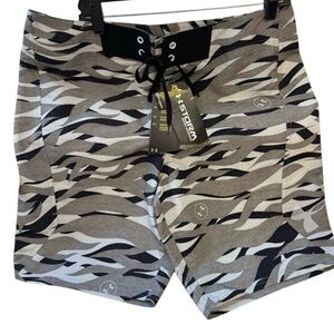 Under Armour Hydro Armour Men's Camo Shorts Size 36